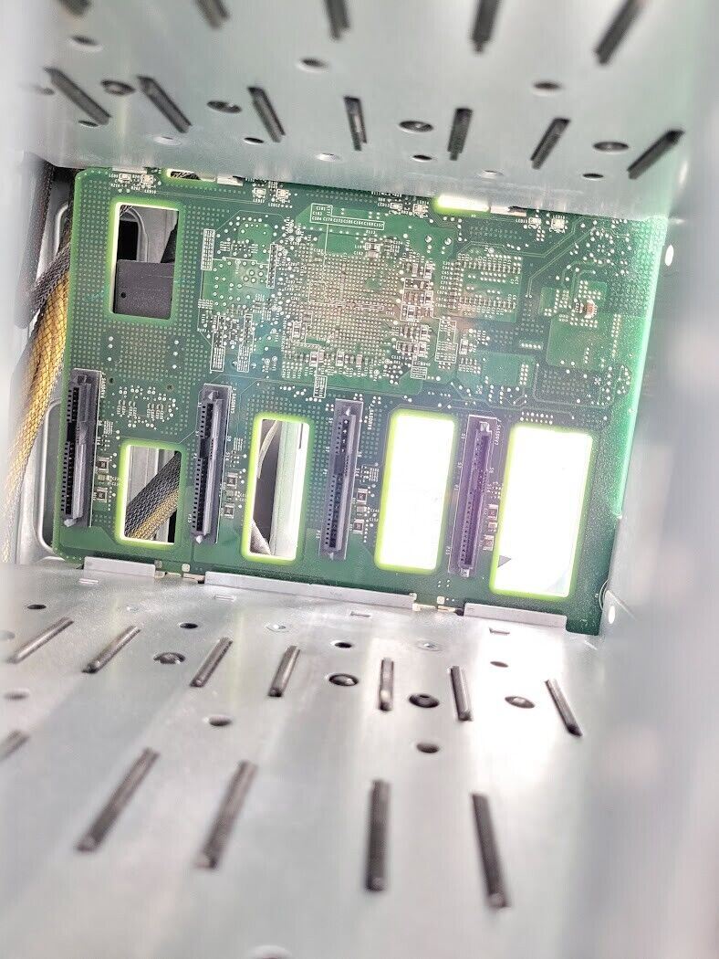 Dell PowerEdge T620 2x Xeon E5-2650v2 32GB Ram Boots to Bios No fans 12 Bay LFF