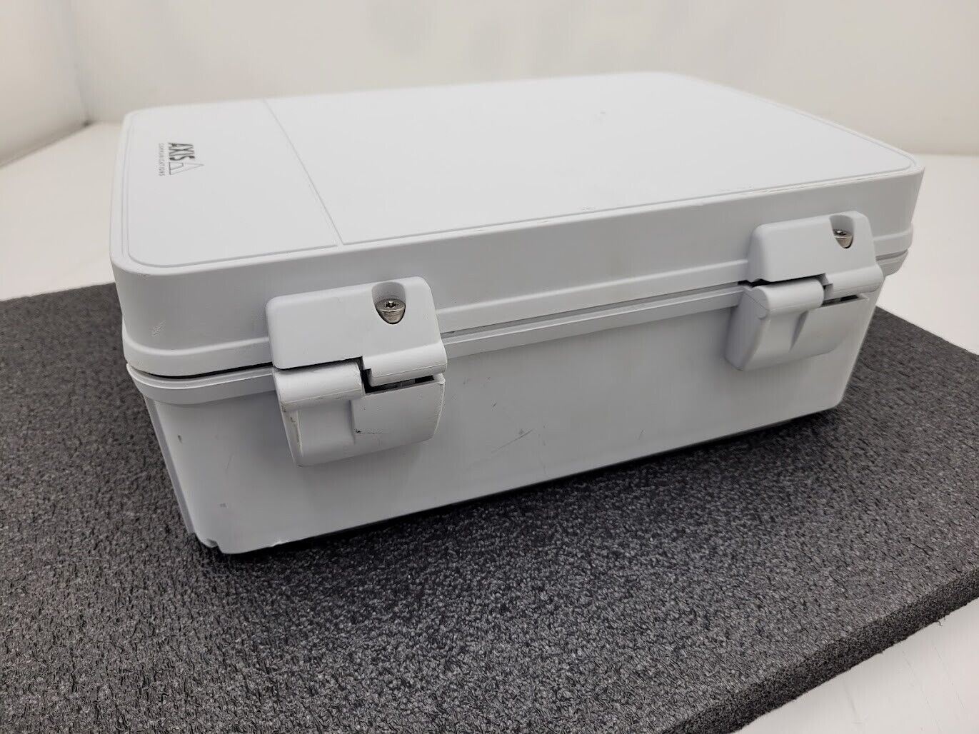 Axis T98A15-VE Surveillance Security Cabinet Outdoor Project Box Waterproof