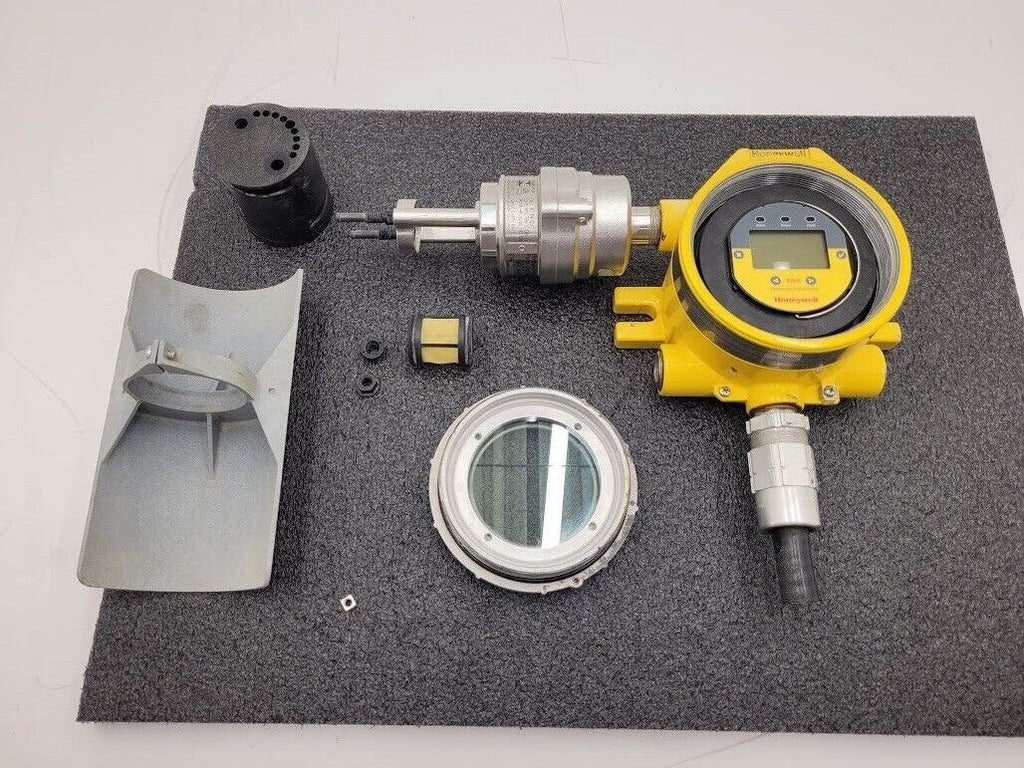 Honeywell XNX Universal Infrared 2108B Sensor Gas Detection Head Transmitter