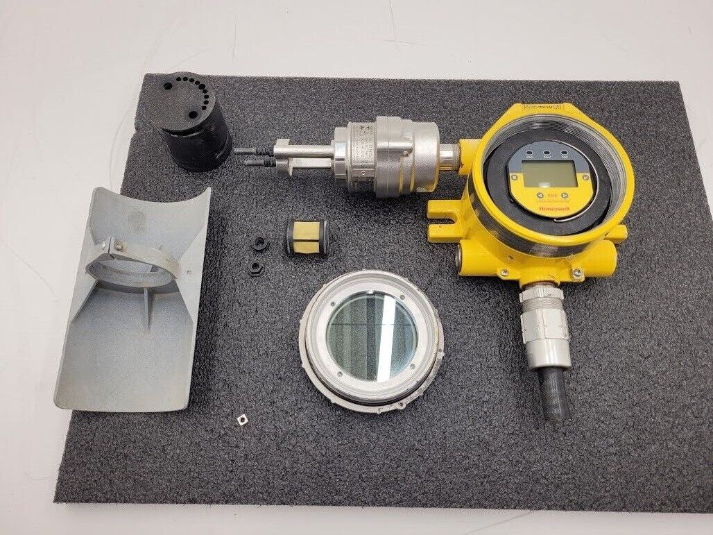 Honeywell XNX Universal Infrared 2108B Sensor Gas Detection Head Transmitter