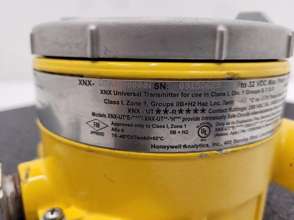 Honeywell XNX Universal Infrared 2108B Sensor Gas Detection Head Transmitter