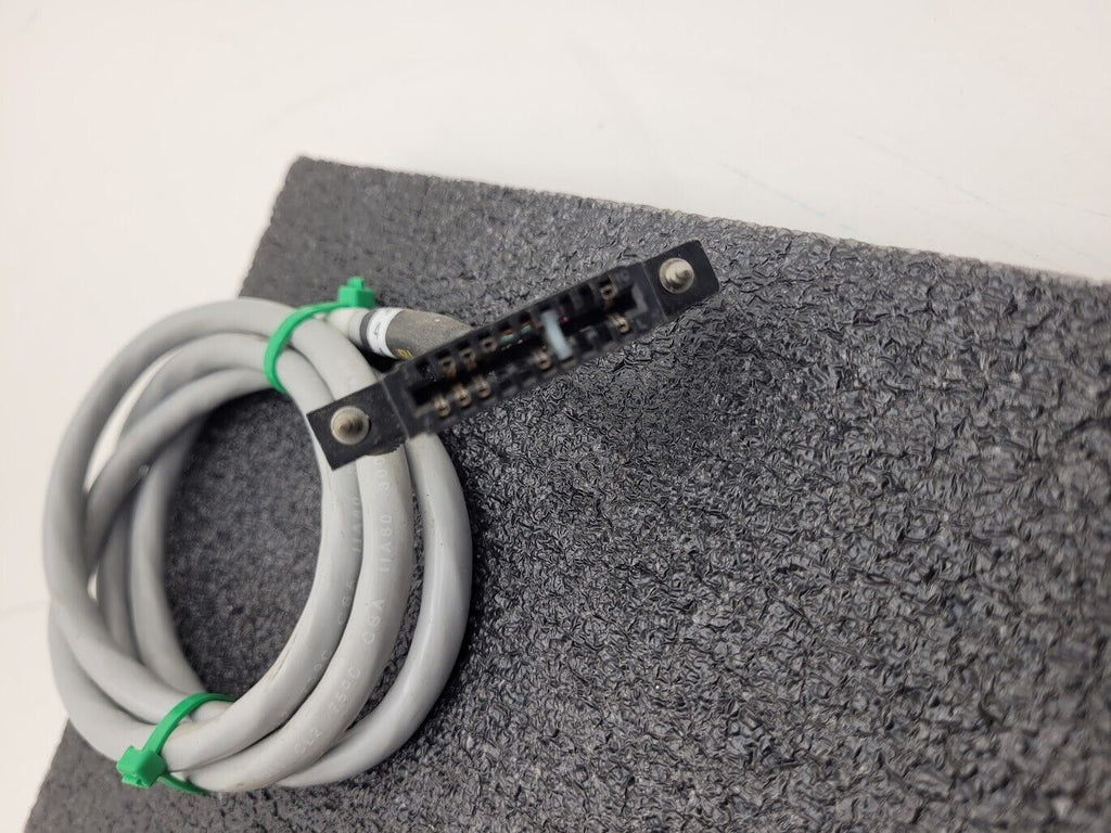 Brooks Instrument 5850EM Mass Flow Controller MFC 5850E TMB Gas 200 SCCM