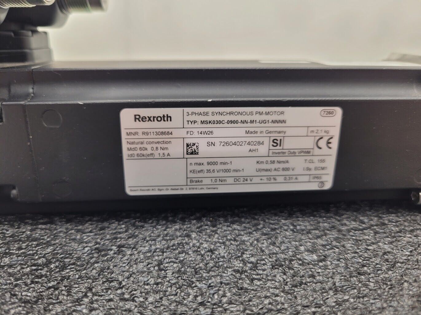 Rexroth 3 Phase 3PH Servo Motor MSK030C-0900-NN-M1-UG1-NNNN 1Nm w/ Cables
