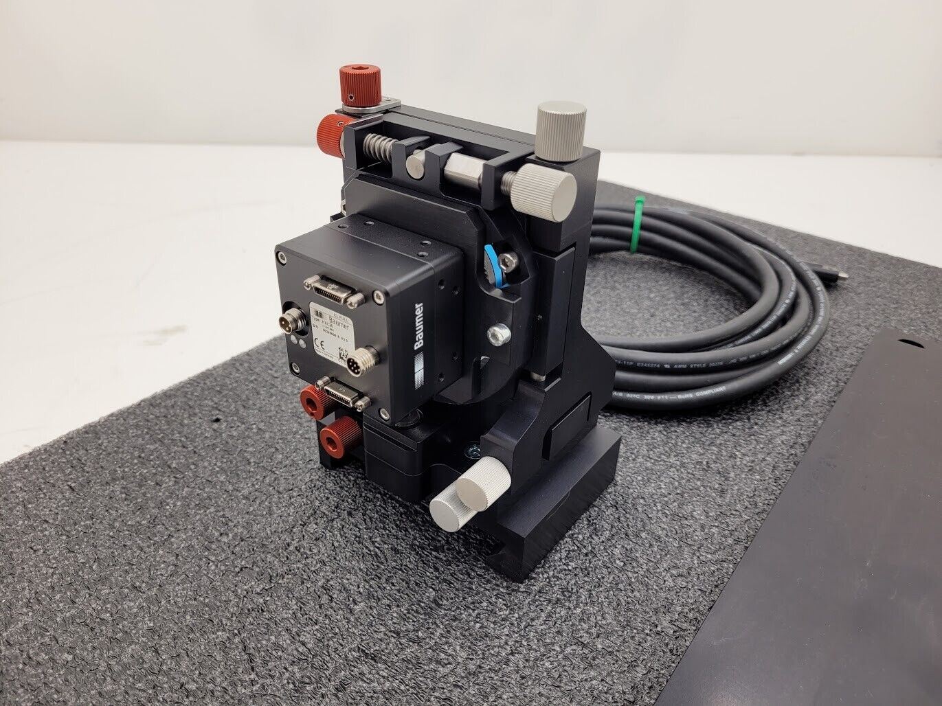 Baumer HXC20 Line Scan Camera C-Mount for Parts/Repair