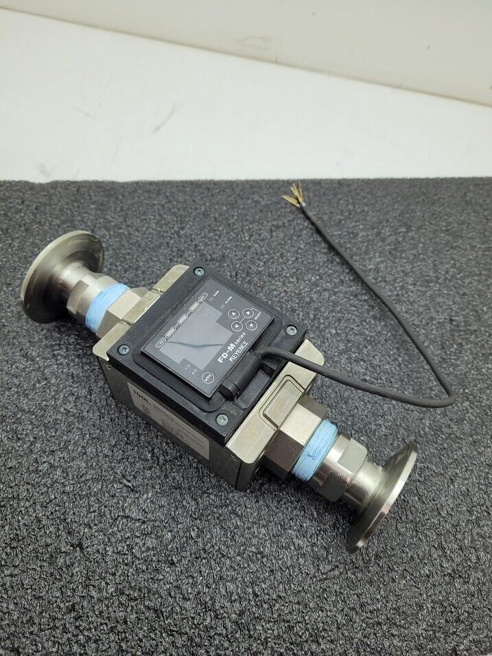 Keyence FD-MZ100ATK Capacitance Electromagnetic Flow Meter 100 L/min Tested 100L