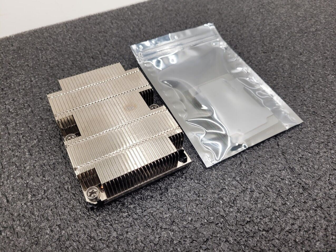 Intel Xeon Gold 6138T SR3J7 2.0 GHz 27.5 MB 20 Core LGA 3647 125W Working Pull