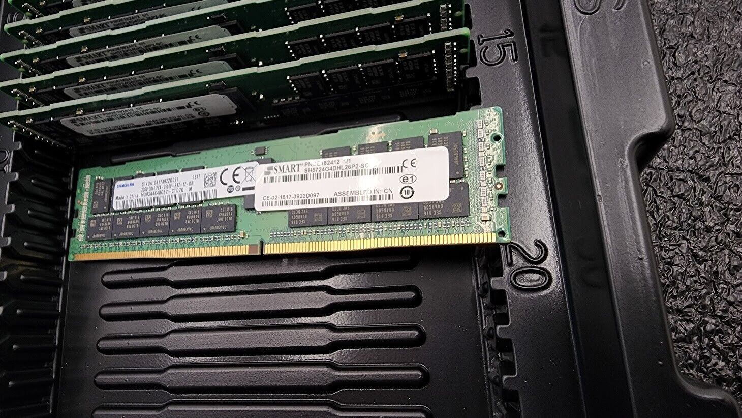 512Gb Samsung 16x 32GB DDR4 2666MHz RDIMM ECC REG RAM Memory M393A4K40CB2CTD7Q