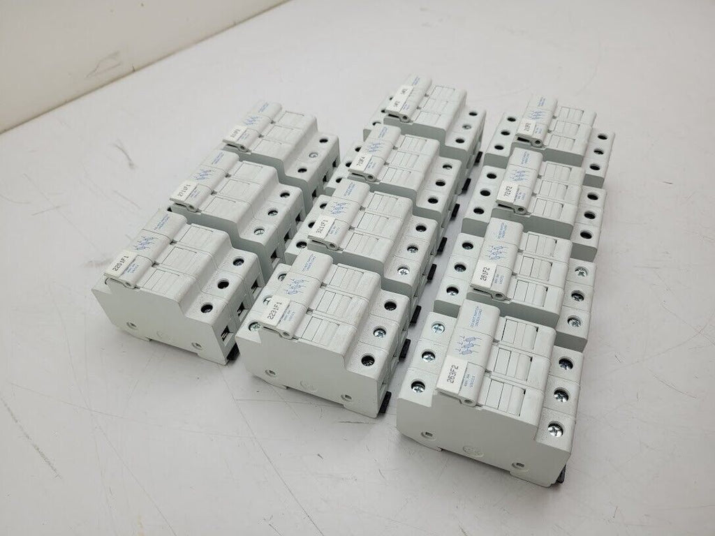 Lot of 11 Ferraz Shawmut USCC3 UltraSafe Fuse Holder 600V ATDR30 30A Fuses DIN