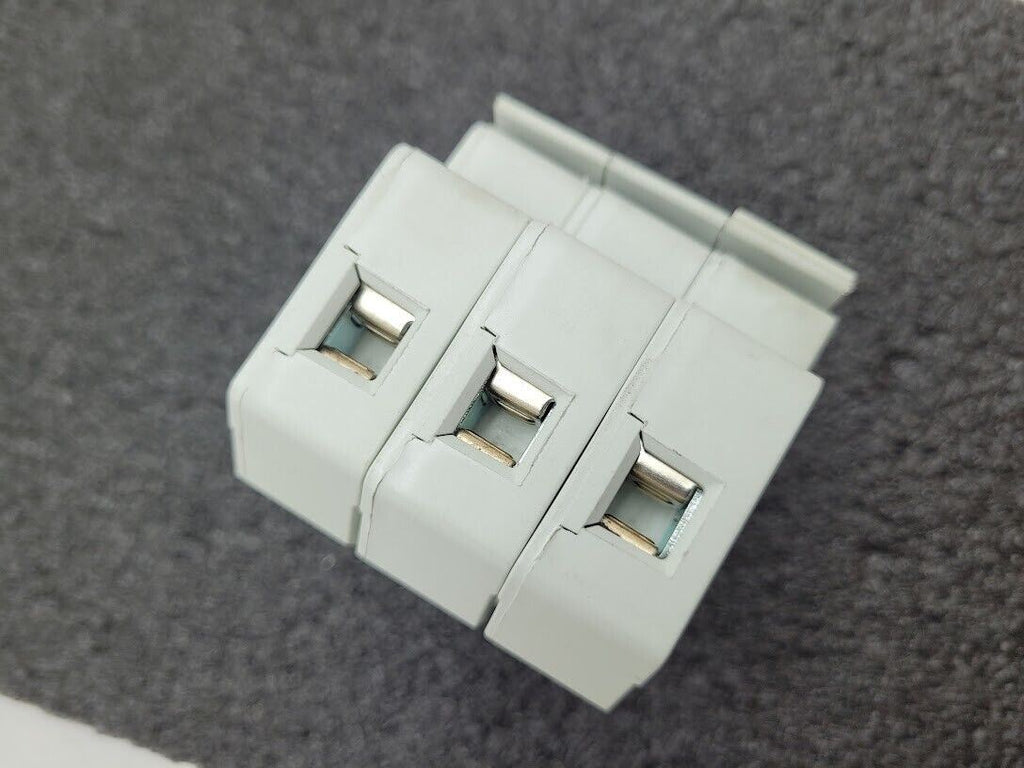 Lot of 11 Ferraz Shawmut USCC3 UltraSafe Fuse Holder 600V ATDR30 30A Fuses DIN