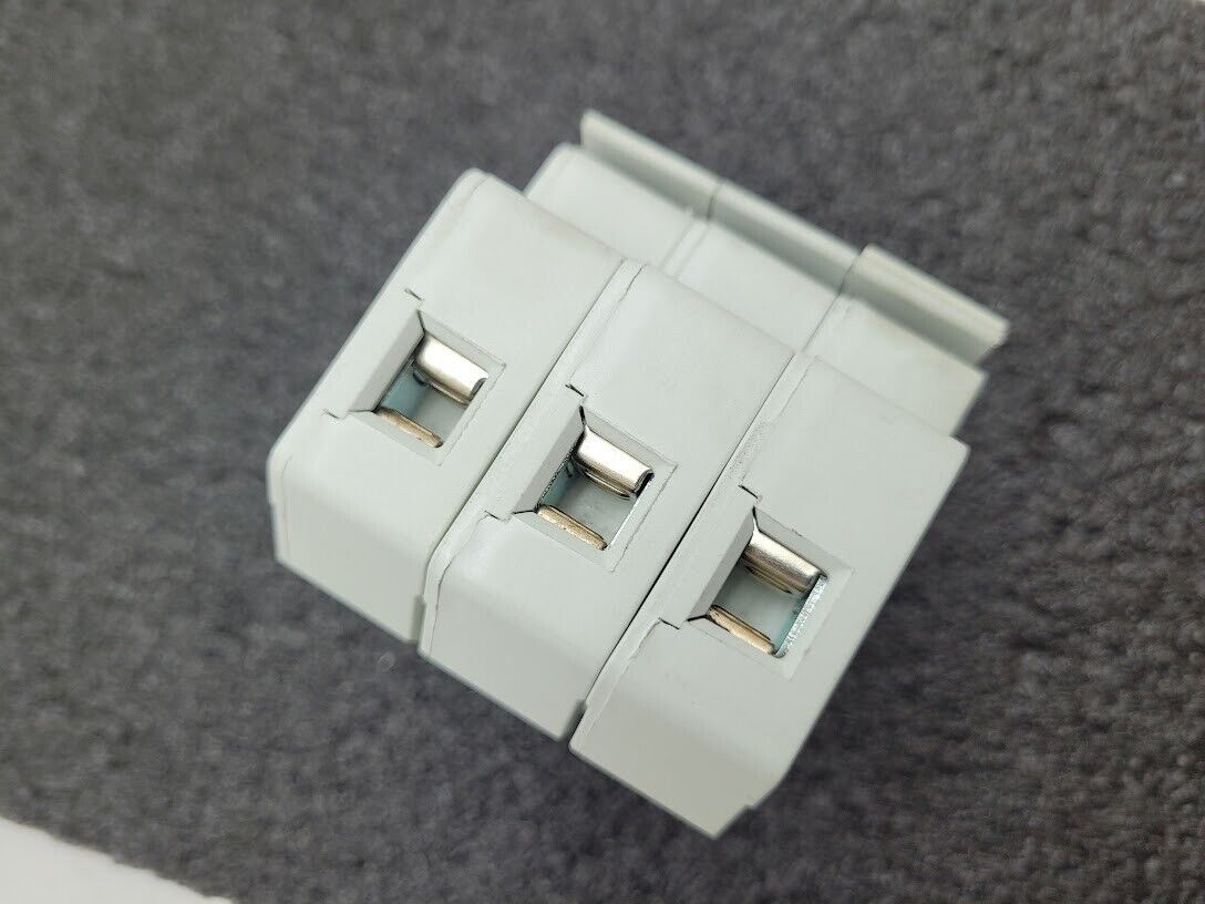 Lot of 11 Ferraz Shawmut USCC3 UltraSafe Fuse Holder 600V ATDR30 30A Fuses DIN