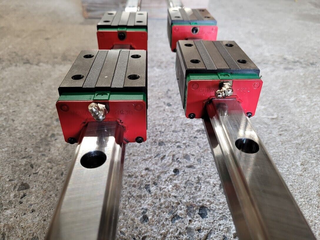 Hiwin HGR30C Linear Guide Rail HGR30 1800mm 4x HGH30CA-130FAT-1A Blocks