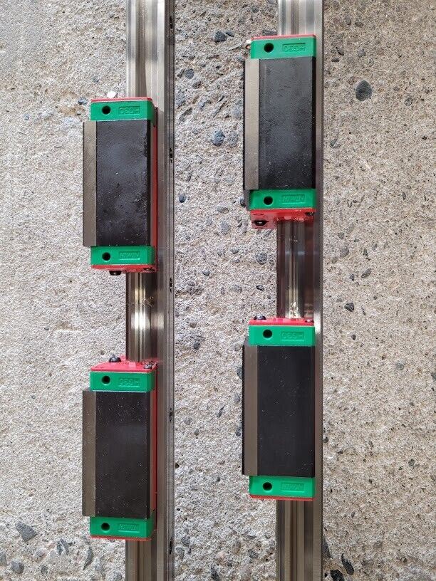 Hiwin HGR30C Linear Guide Rail HGR30 1800mm 4x HGH30CA-130FAT-1A Blocks