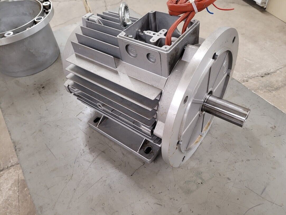 Elmor AC Continuous Duty Motor IP55  MT132MA4 7.5 Kw 10HP TH3-101A Adapter