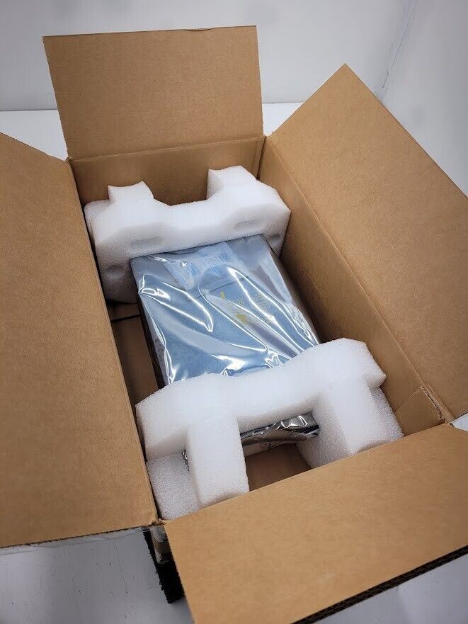 Dot Hill Module 81-00000067-02-05 FRUVC01-01 4-6 Gig SAS Disk Array Controller