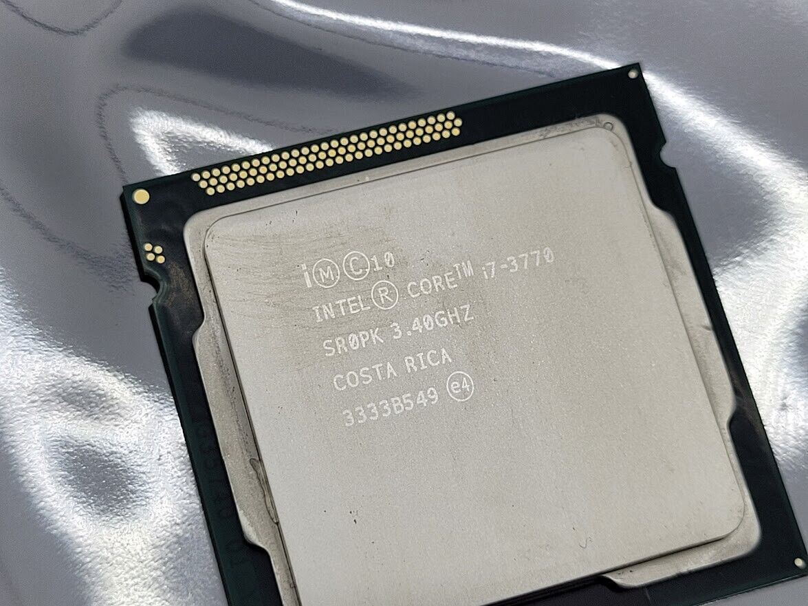 Intel Core i7-3770 3.4GHz LGA 1155/Socket H2 5 GT/s SR0PK