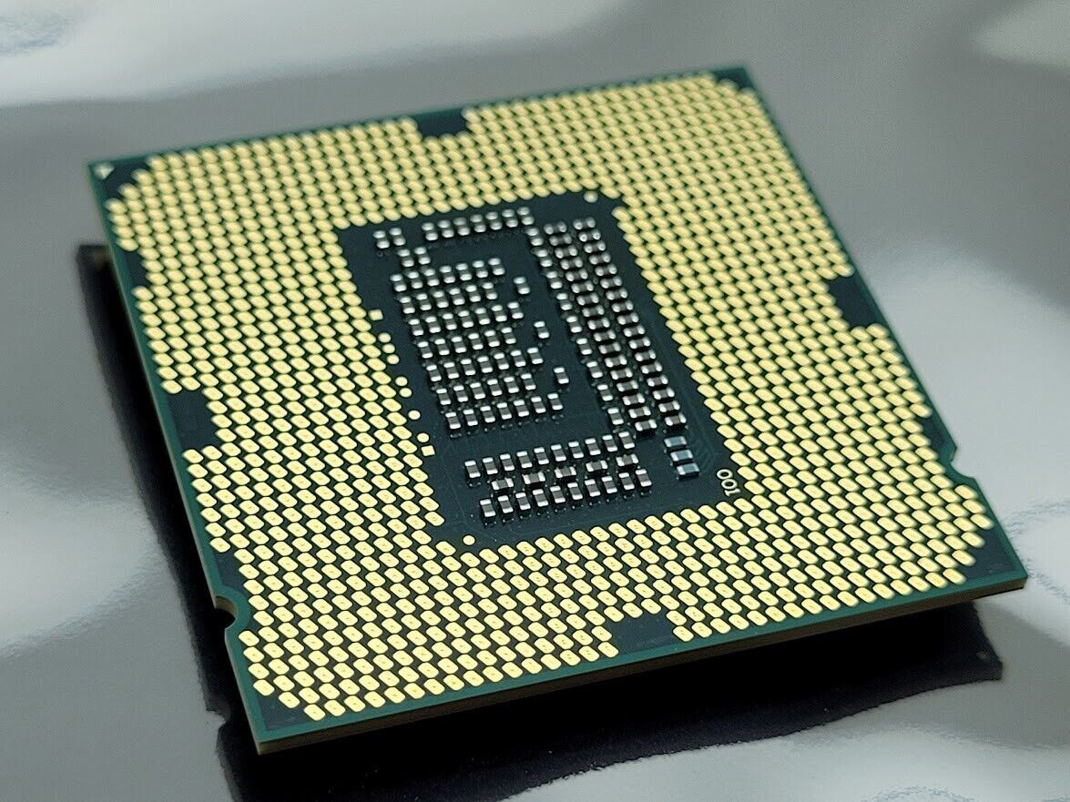 Intel Core i7-3770 3.4GHz LGA 1155/Socket H2 5 GT/s SR0PK