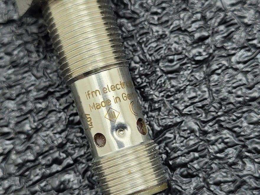 IFM Efector KF5001 Capacitive Sensor 1-6 mm Sensing Range M12x1 60mm L