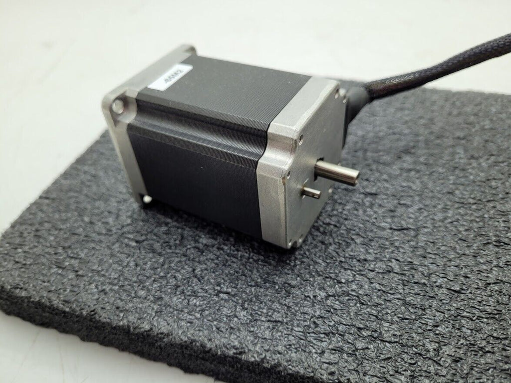 Beckhoff AS1050-0120 Stepper Motor 24/50VDC 1.8°/200 full steps 56 mm (NEMA23)