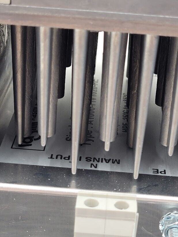 Yaskawa CIMR-VCBA0006BAA 1.1kW General Purpose AC Motor Drive 1PH In 3PH Out