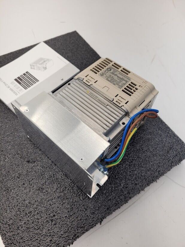 Yaskawa CIMR-VCBA0006BAA 1.1kW General Purpose AC Motor Drive 1PH In 3PH Out
