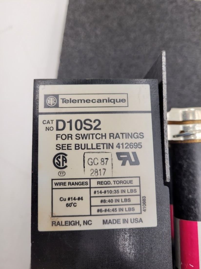 Telemecanique D10S2 Rotary Disconnect Switch With Handle 600VAC 3-Pole 50A 3PH