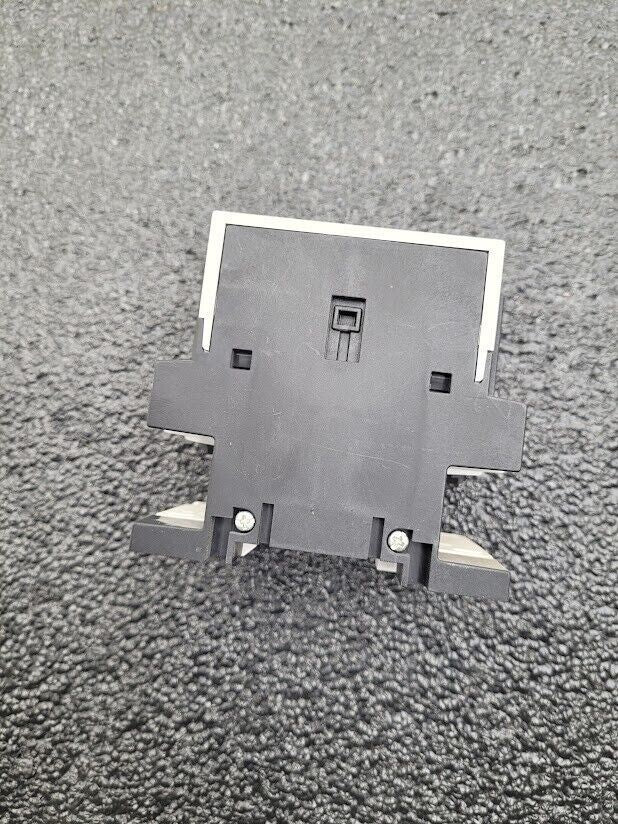 Lovato BF26T4A 4-Pole Contactor 17-51kW 230-690VAC 110-120VAC Coil 50/60Hz