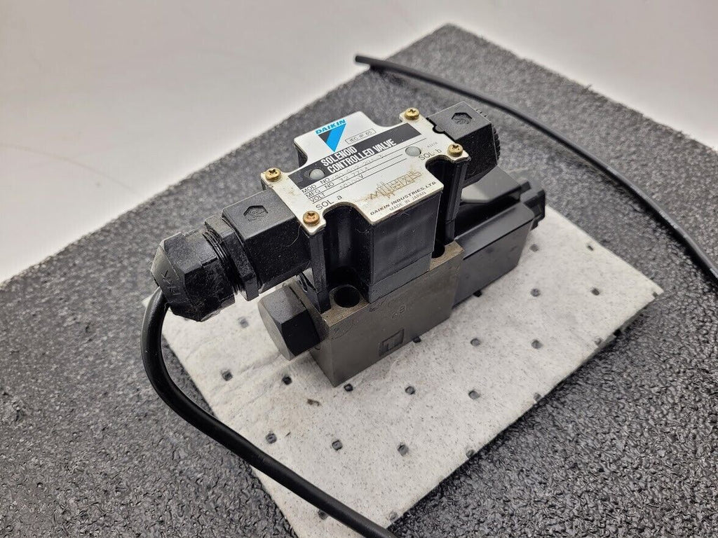 DAIKIN KSO-G02-2BA-30 KS0 AC100V 50/60Hz Solenoid Controlled Hydraulic Valve