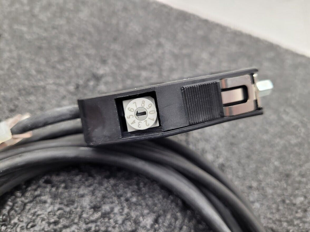 LIKA SMI5-R-L-1-3 Magnetic Linear encoder DSub 9 Connector Working Pull