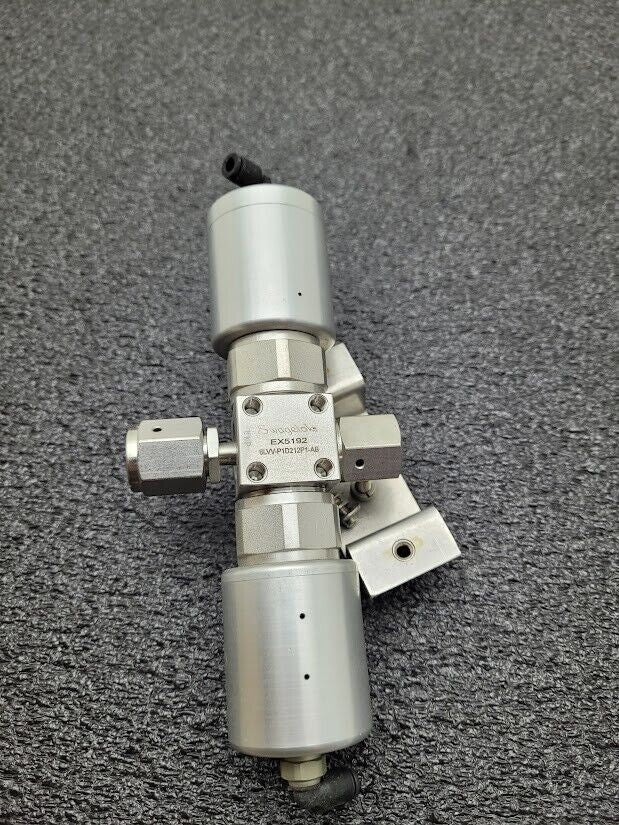 Swagelok Pneumatic Diaphragm Multi Valve Manifold 6LVV-P1D212P1-AB 1/4 M/F VCR