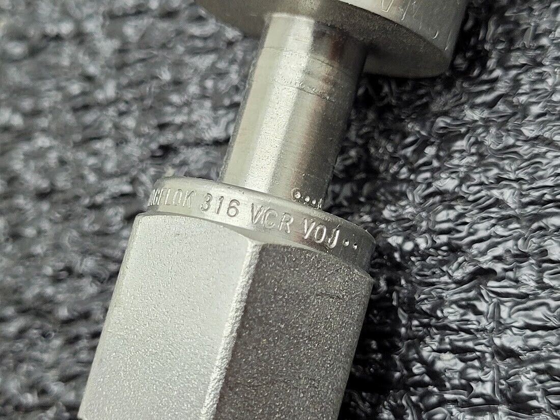 Swagelok High Purity Check Valve 1/4" VCR Male to 1/4" VCR Female 6L-CW4FR4-VR4