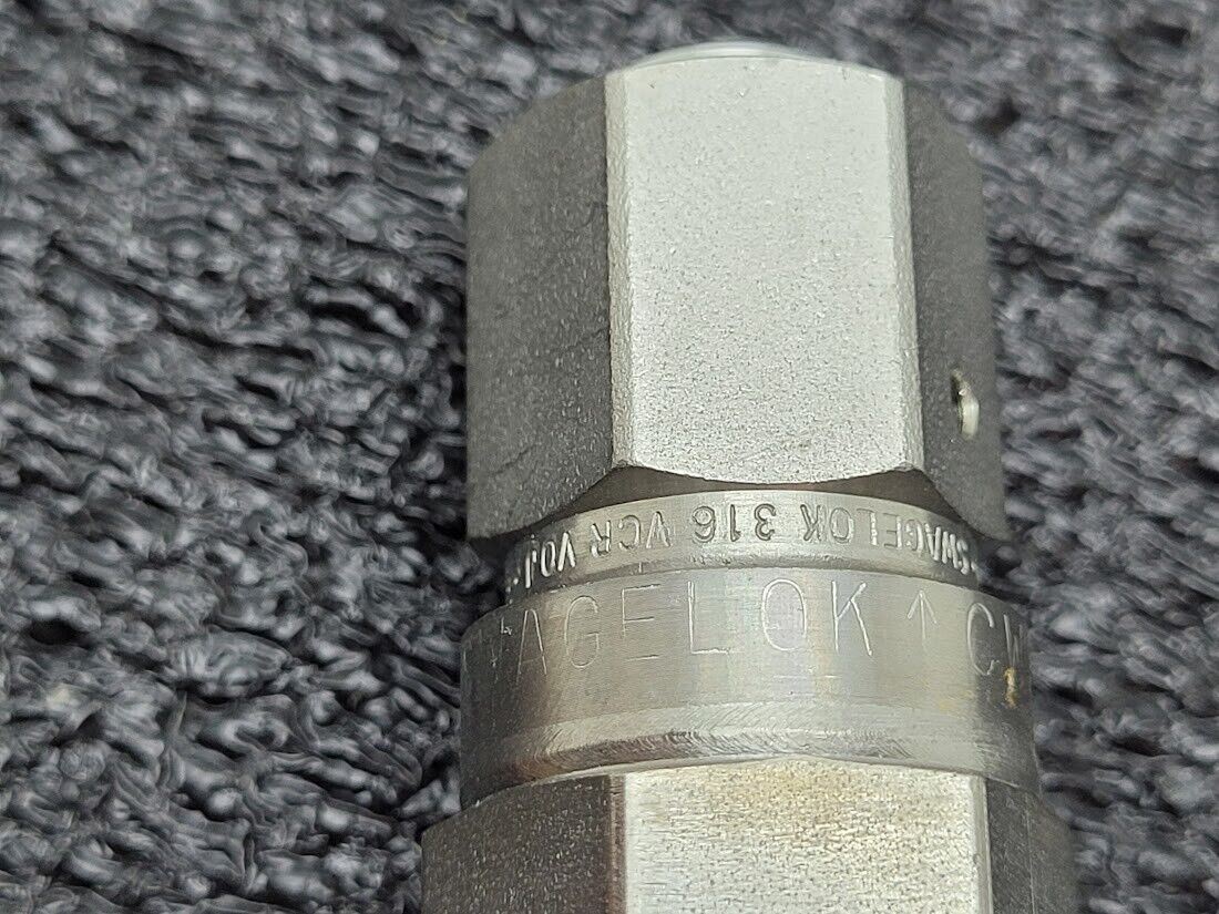 Swagelok High Purity Check Valve 1/4" VCR Male to 1/4" VCR Female 6L-CW4FR4-VR4