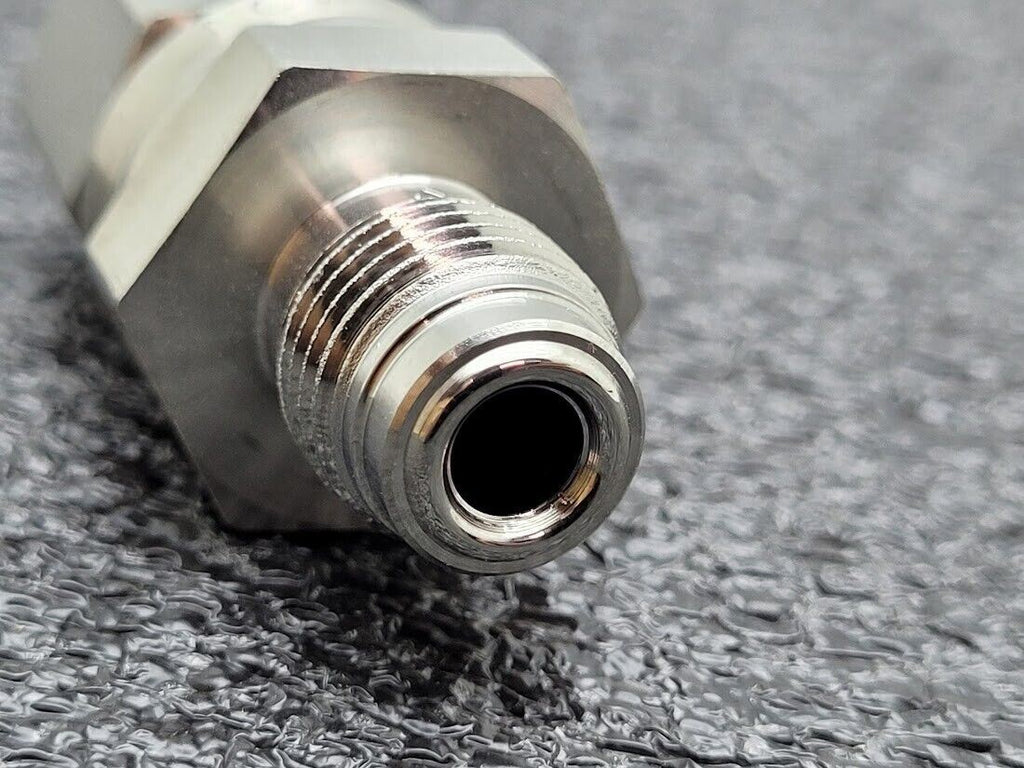 Swagelok High Purity Check Valve 1/4" VCR Male to 1/4" VCR Female 6L-CW4FR4-VR4