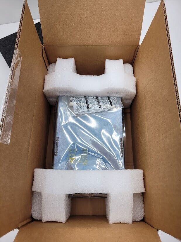 Dot Hill Module 81-00000067-02-05 FRUK49-01 4-6 Gig SAS Disk Array Controller