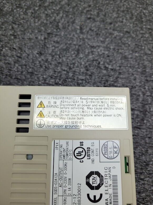Yaskawa Servo Drive SGDS-02A12A SGDS-02A12A 200W 1 Phase Input 3 Phase Output
