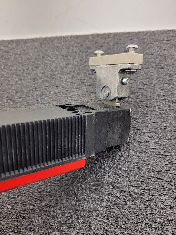 Omron STI TL4019-20241 Safety Interlock Switch 44534-2030 with Key Working Pull