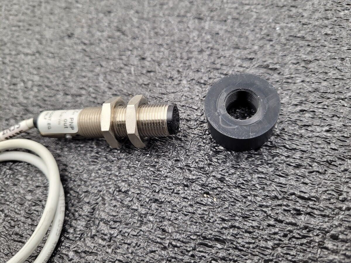 Automation Direct DM7-0P-1A Photoelectric 4 Wire PNP Out Switch 10-30Vdc