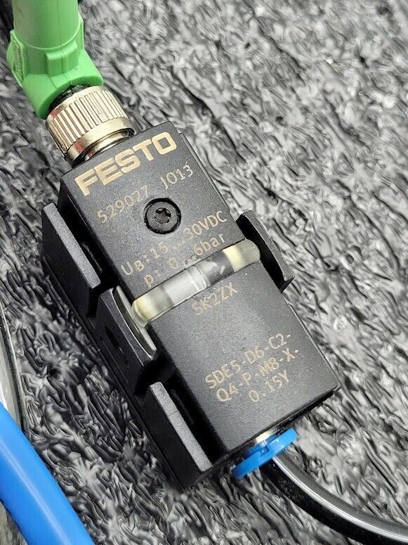 Festo Pneumatic 4 Valve Solenoid Block 3S7PLX3100H 24VDC w/ Pressure Sensor