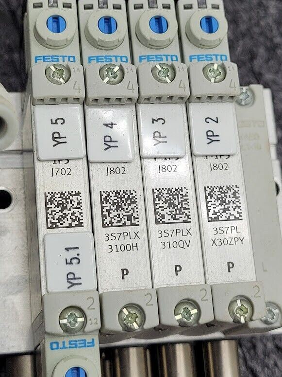 Festo Pneumatic 4 Valve Solenoid Block 3S7PLX3100H 24VDC w/ Pressure Sensor