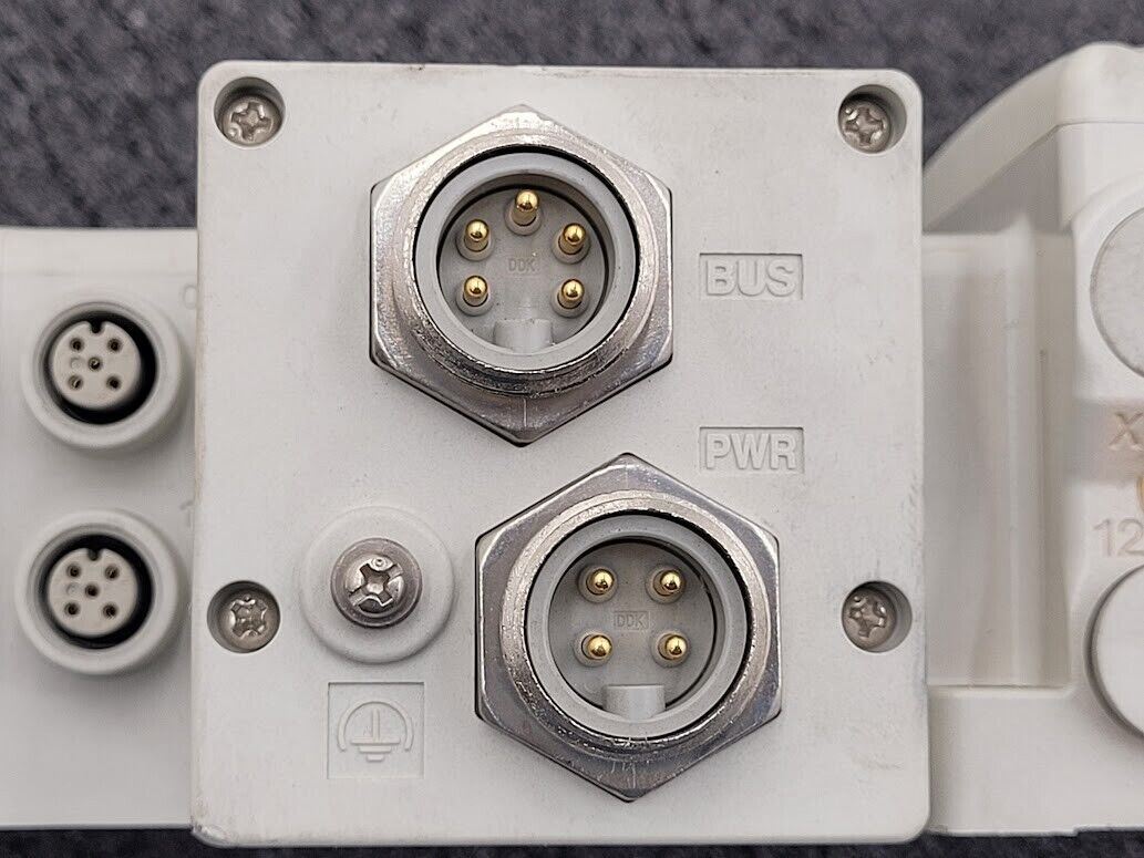 SMC Pneumatic Manifold 8 VQC2101N-5 Valves DeviceNet Control EX250-SDN1-X122