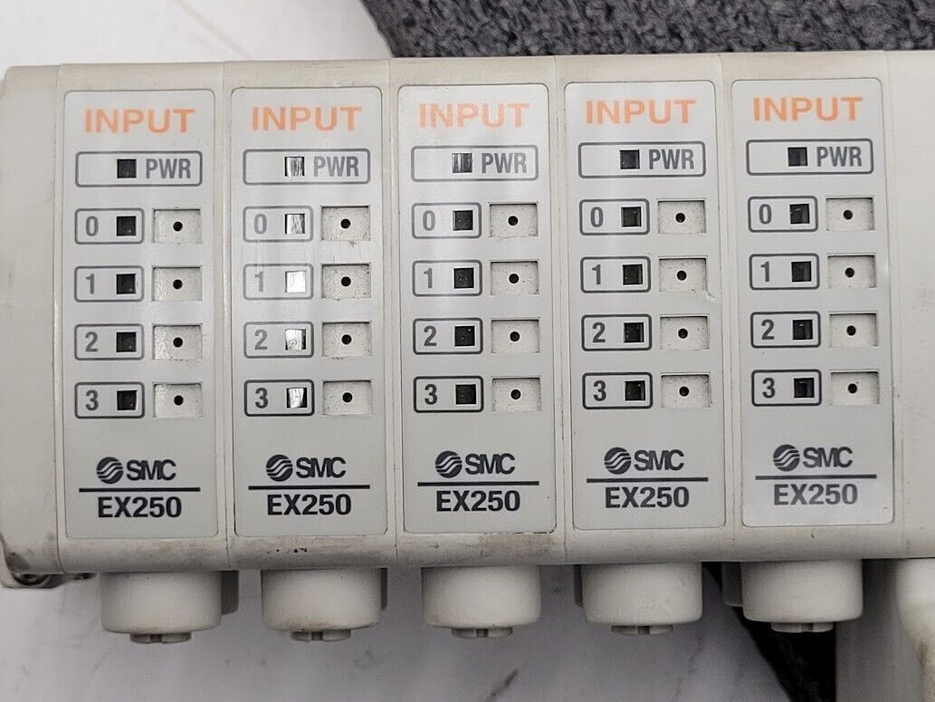 SMC Pneumatic Manifold 8 VQC2101N-5 Valves DeviceNet Control EX250-SDN1-X122