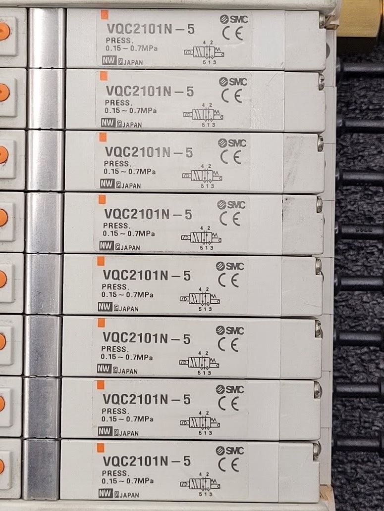 SMC Pneumatic Manifold 8 VQC2101N-5 Valves DeviceNet Control EX250-SDN1-X122