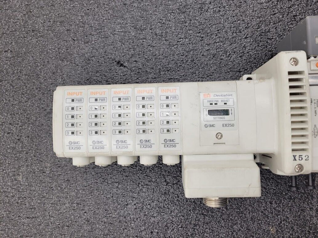 SMC Pneumatic Manifold 8 VQC2101N-5 Valves DeviceNet Control EX250-SDN1-X122