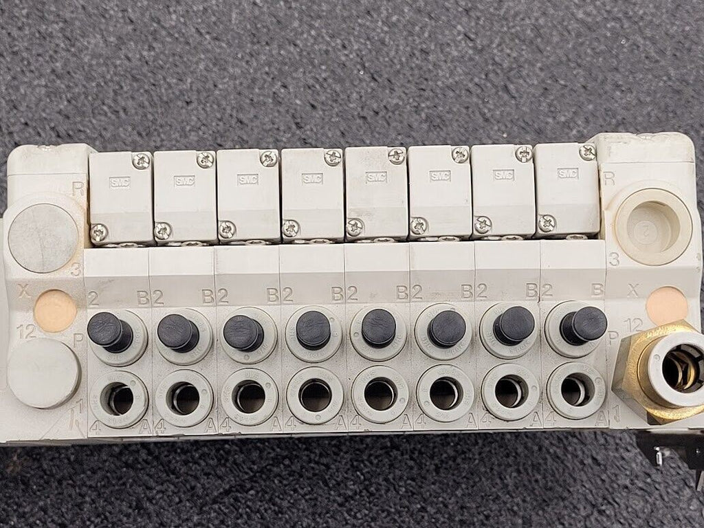 SMC Pneumatic Manifold 8 VQC2101N-5 Valves DeviceNet Control EX250-SDN1-X122