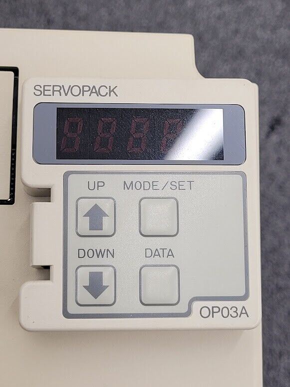 Yaskawa ServoPack Servo Motor Drive SGDB-05VD 1/2HP w/ JUSP-OP03A SCM Tech 80