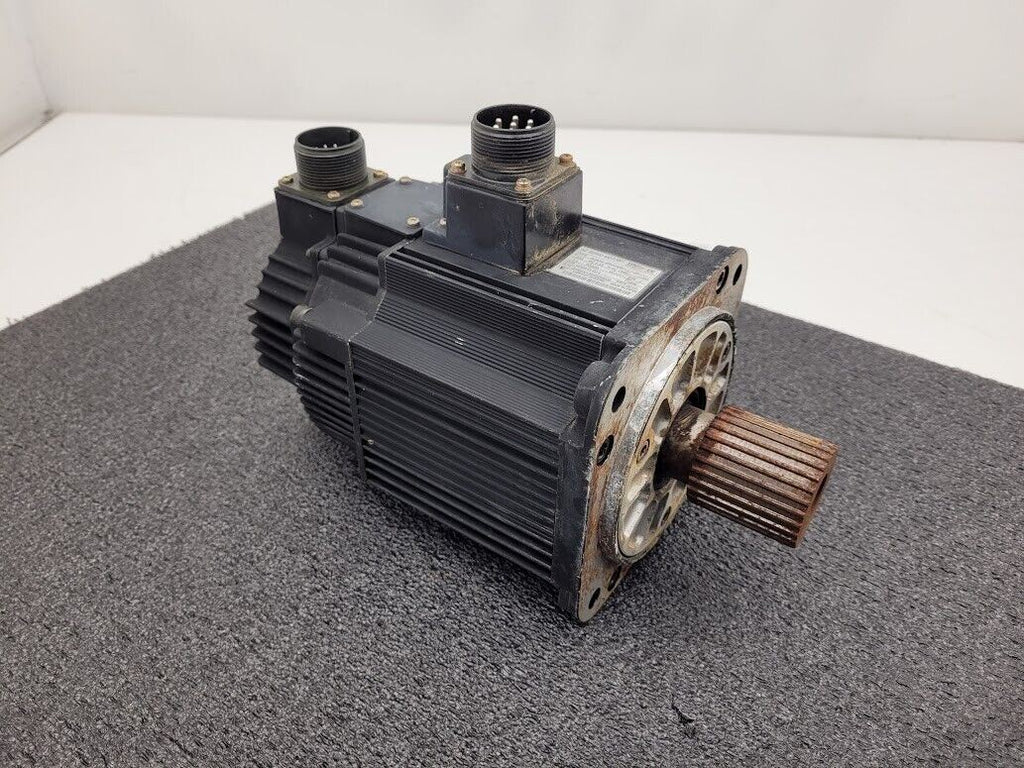 Yaskawa SGMG-09V2ABC AC Servo Motor .85Kw 850W 1500RPM