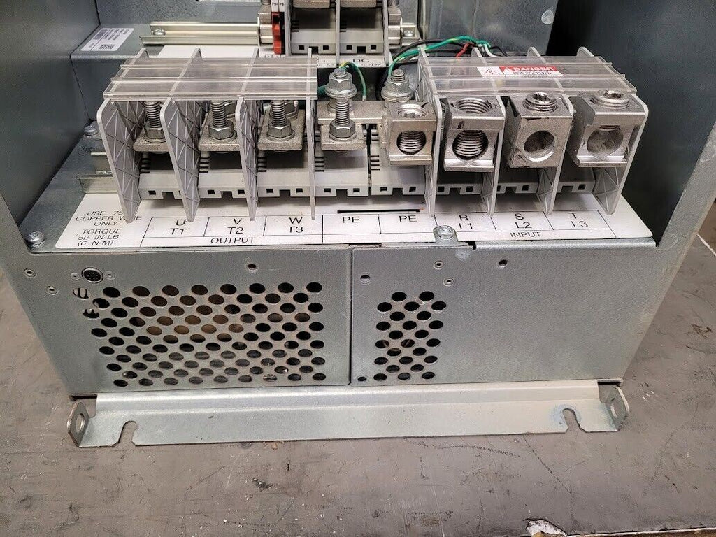 Reliance Electric 6SB401-180CNANA 150HP 3PH VFD 2009 Manufactured