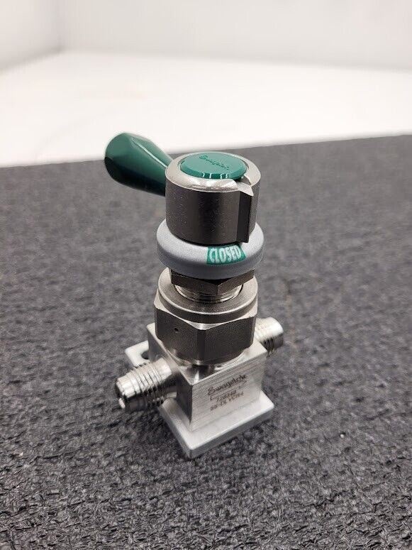 Swagelok SS-DLVCR4-RD High Pressure ON/OFF Diaphragm Valve 1/4" VCR Male Ports