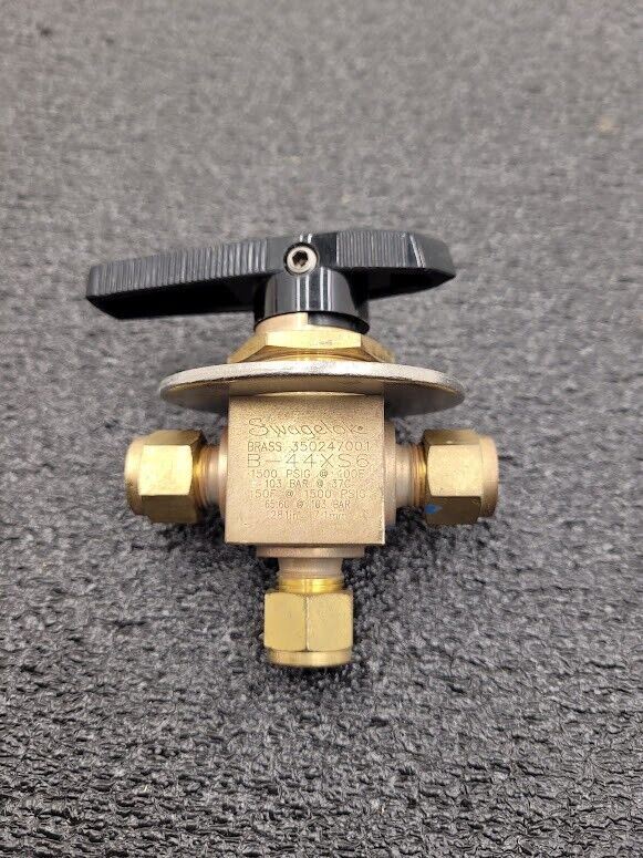 Swagelok B-44XS6 Brass 1-Piece 40 Series 3-Way Ball Valve Working Pull 1500 PSI