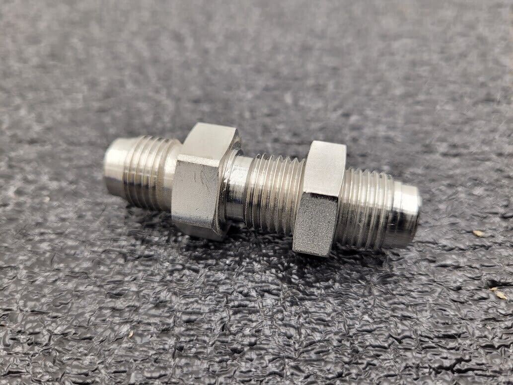 Swagelok SS-4-VCR-61 316SS Bulkhead Fitting VCR Face Seal Fitting 1/4" VCR Male