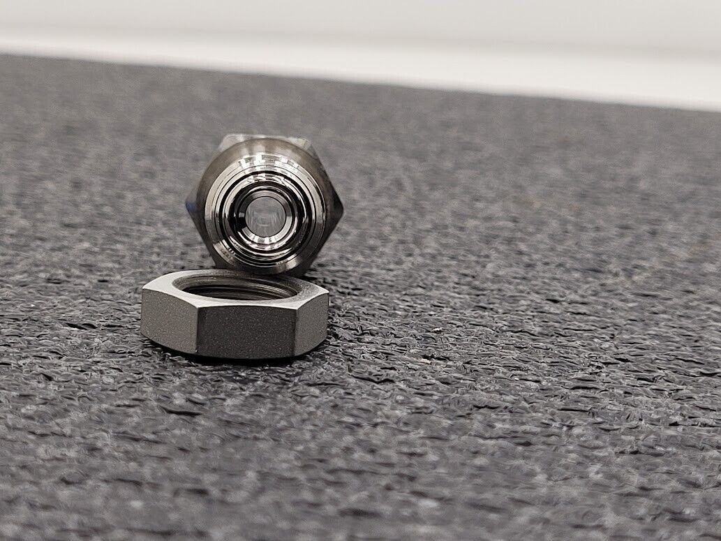 Swagelok SS-4-VCR-61 316SS Bulkhead Fitting VCR Face Seal Fitting 1/4" VCR Male